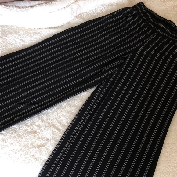 Max Studio Wide Leg Trousers - Picture 2 of 4